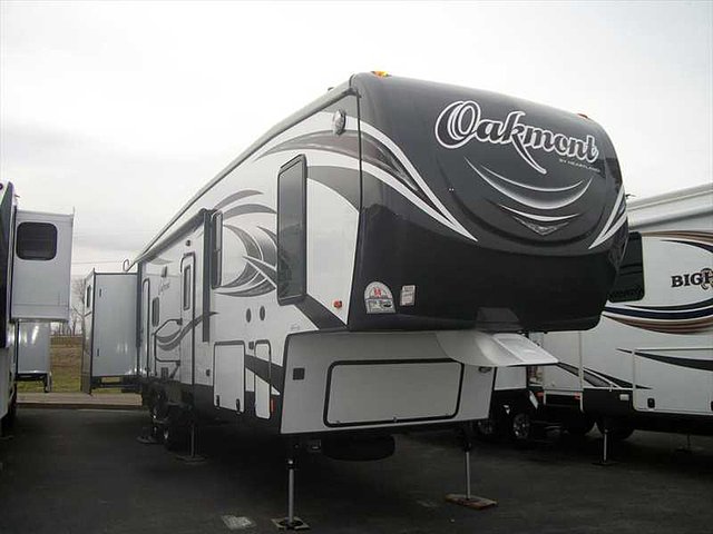 2015 Heartland Oakmont Photo