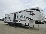 2011 Heartland Road Warrior Photo #2