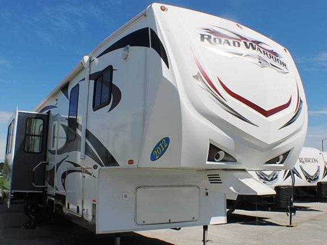 2012 Heartland Road Warrior Photo