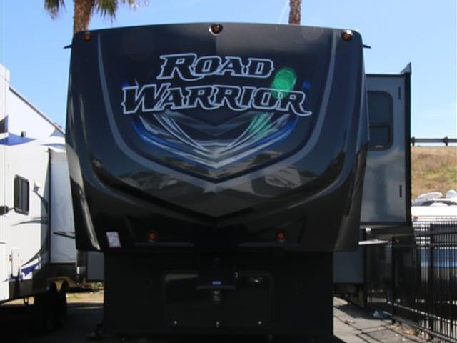2015 Heartland Road Warrior Photo