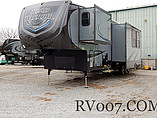 2015 Heartland Road Warrior Photo #2