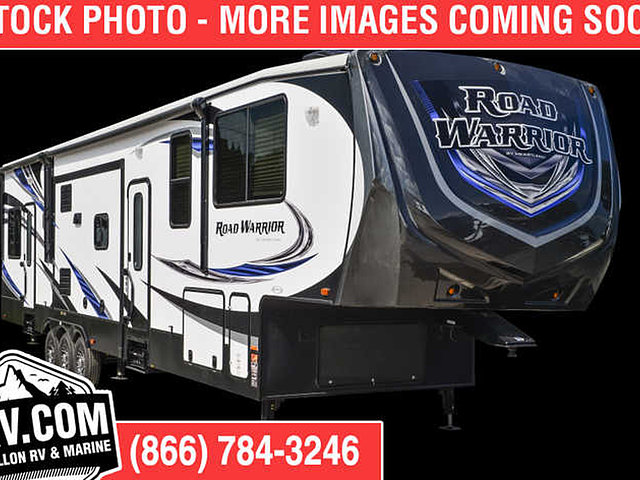 2016 Heartland Road Warrior Photo