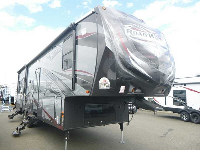 2015 Heartland Road Warrior Photo
