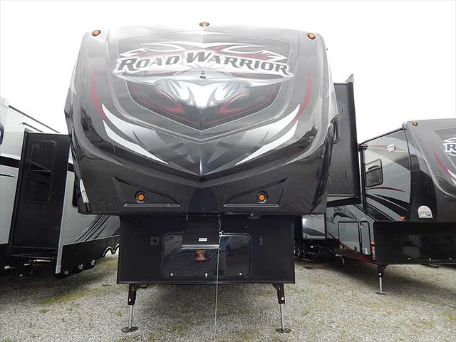 2014 Heartland Road Warrior Photo