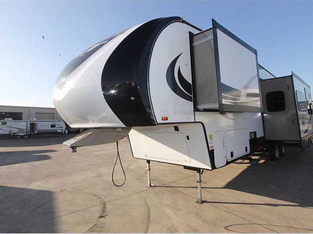 15 Heartland Sundance XLT