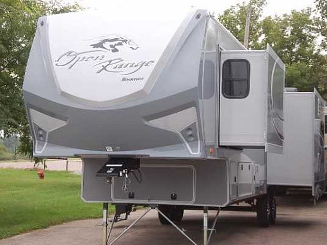 2015 Highland Ridge Highland Ridge Photo