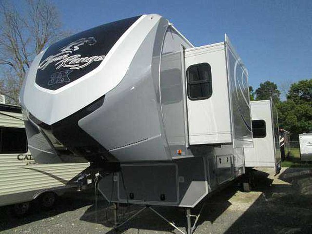 2016 Highland Ridge RV 3X Photo