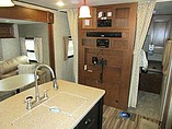 2016 Highland Ridge RV Light Photo #15