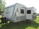 2016 Highland Ridge RV Light Photo #2