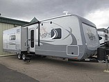 2016 Highland Ridge RV Light Photo #2