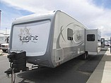 2016 Highland Ridge RV Light Photo #8