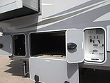 2015 Highland Ridge RV Light Photo #9