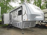 2016 Highland Ridge RV Light Photo #1