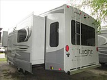 2016 Highland Ridge RV Light Photo #3