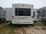 2015 Highland Ridge RV Light Photo #4