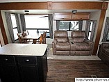 2015 Highland Ridge RV Light Photo #4