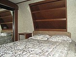 2016 Highland Ridge RV Light Photo #12