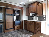 2016 Highland Ridge RV Light Photo #12