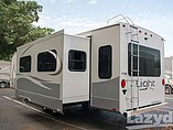 2016 Highland Ridge RV Light Photo #5