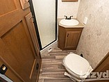 2016 Highland Ridge RV Light Photo #40