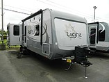 2016 Highland Ridge RV Light Photo #1