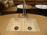 2016 Highland Ridge RV Light Photo #46