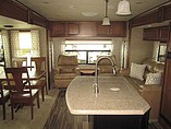 2015 Highland Ridge RV Roamer Photo #11