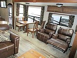 2016 Highland Ridge RV Roamer Photo #12