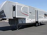 16 Highland Ridge RV Roamer