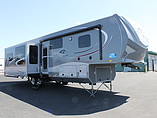 2016 Highland Ridge RV Roamer Photo #2
