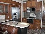 2016 Highland Ridge RV Roamer Photo #14