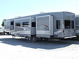 2016 Highland Ridge RV Roamer Photo #4