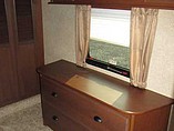 2015 Highland Ridge RV Roamer Photo #16