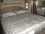2015 Highland Ridge RV Roamer Photo #17