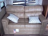 2015 Highland Ridge RV Roamer Photo #12
