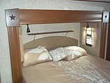 2015 Highland Ridge RV Roamer Photo #29