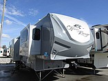 15 Highland Ridge RV Roamer