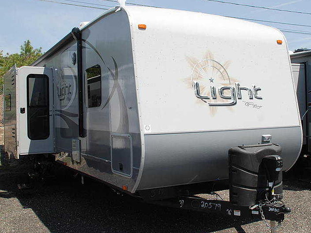 2016 Highland Ridge RV Light Photo