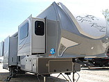 16 Highland Ridge RV Roamer