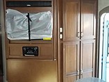 2015 Highland Ridge RV Roamer Photo #29