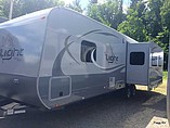 2016 Highland Ridge RV The Light Photo #3