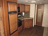 2015 Highland Ridge RV The Light Photo #10