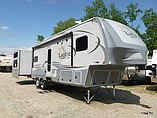 2016 Highland Ridge RV The Light Photo #1