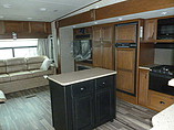 2016 Highland Ridge RV The Light Photo #5