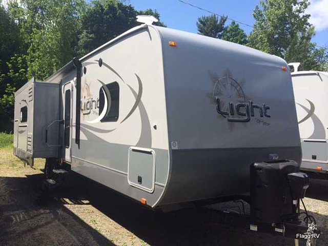 16 Highland Ridge RV The Light