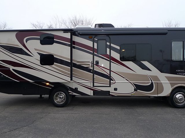 2016 Holiday Rambler Admiral Photo