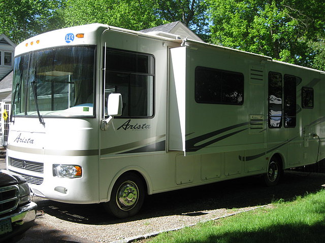 2008 Holiday Rambler Arista Photo