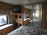 2002 Holiday Rambler Endeavor Photo #9