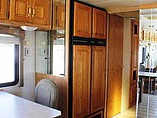 2001 Holiday Rambler Endeavor Photo #9