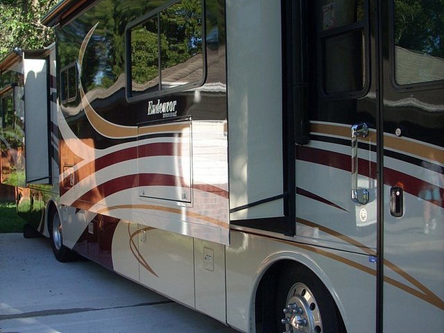 2008 Holiday Rambler Endeavor Photo